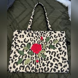 Isabella Fiore Cheetah Rose Tote Bag
